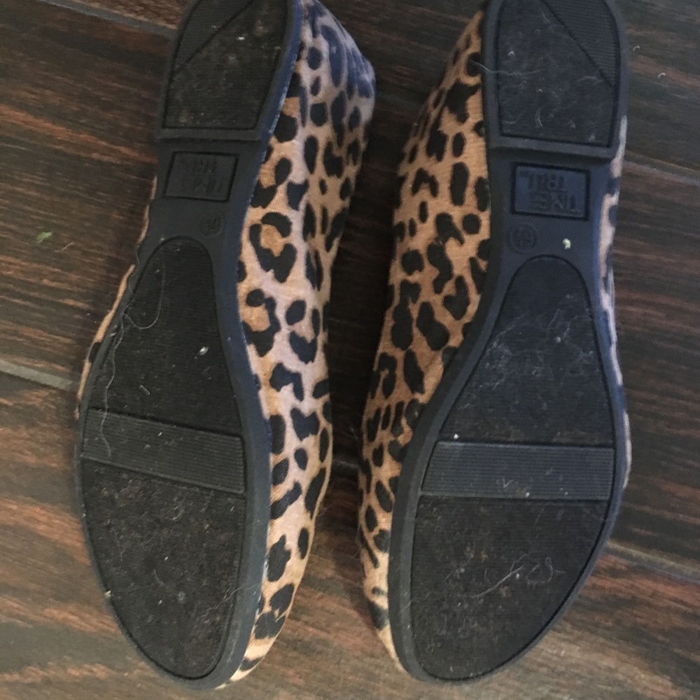 Leopard Flats - Picture 2 of 2